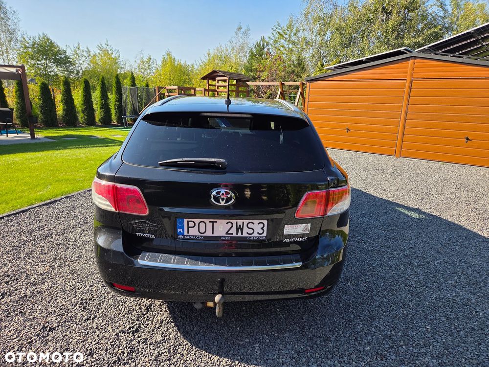 Toyota Avensis 1.8 Premium - 6