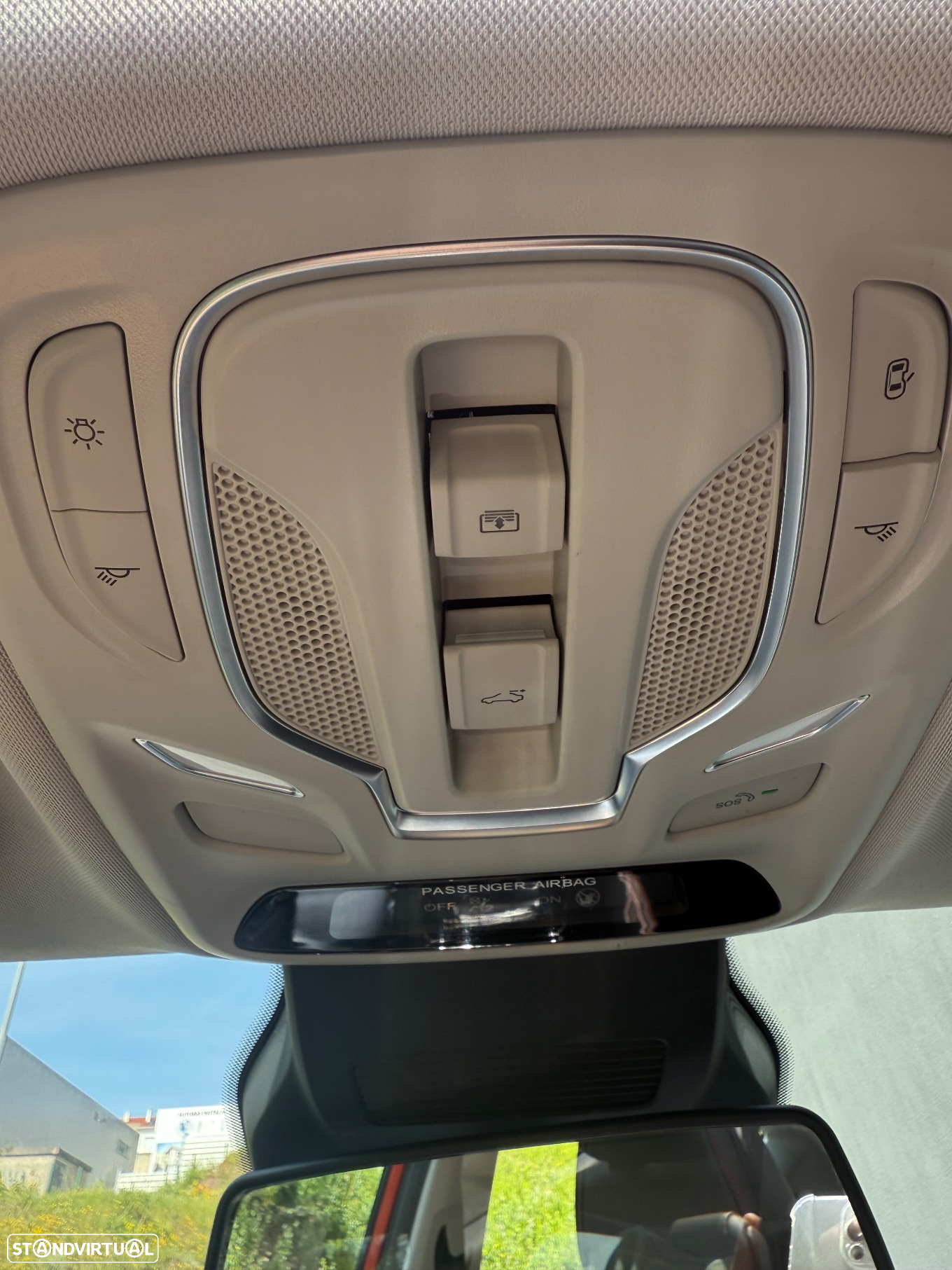 MG ZS EV 44.5 kWh Luxury - 43