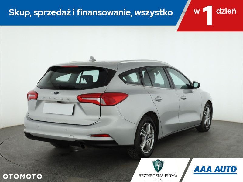 Ford Focus SW - 7