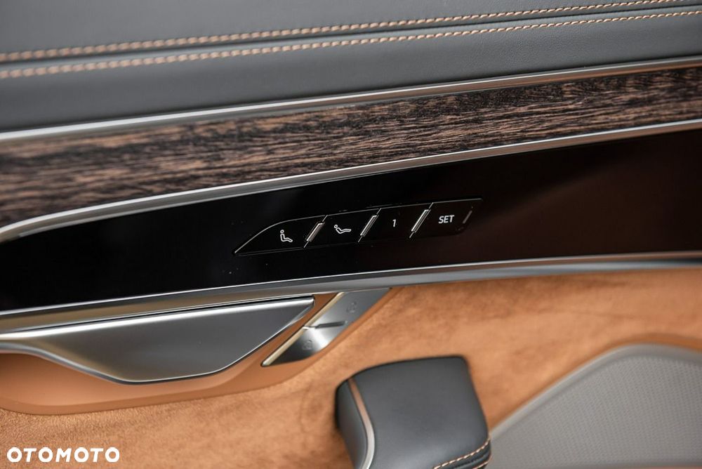 Audi A8 - 31