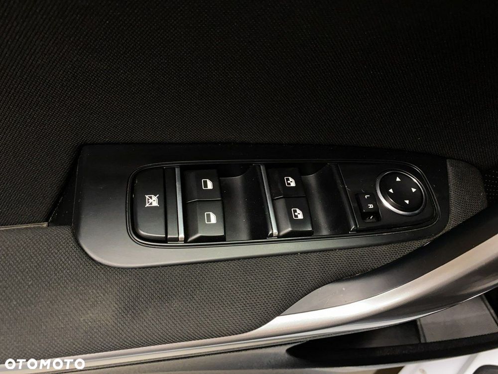 Kia Ceed - 31