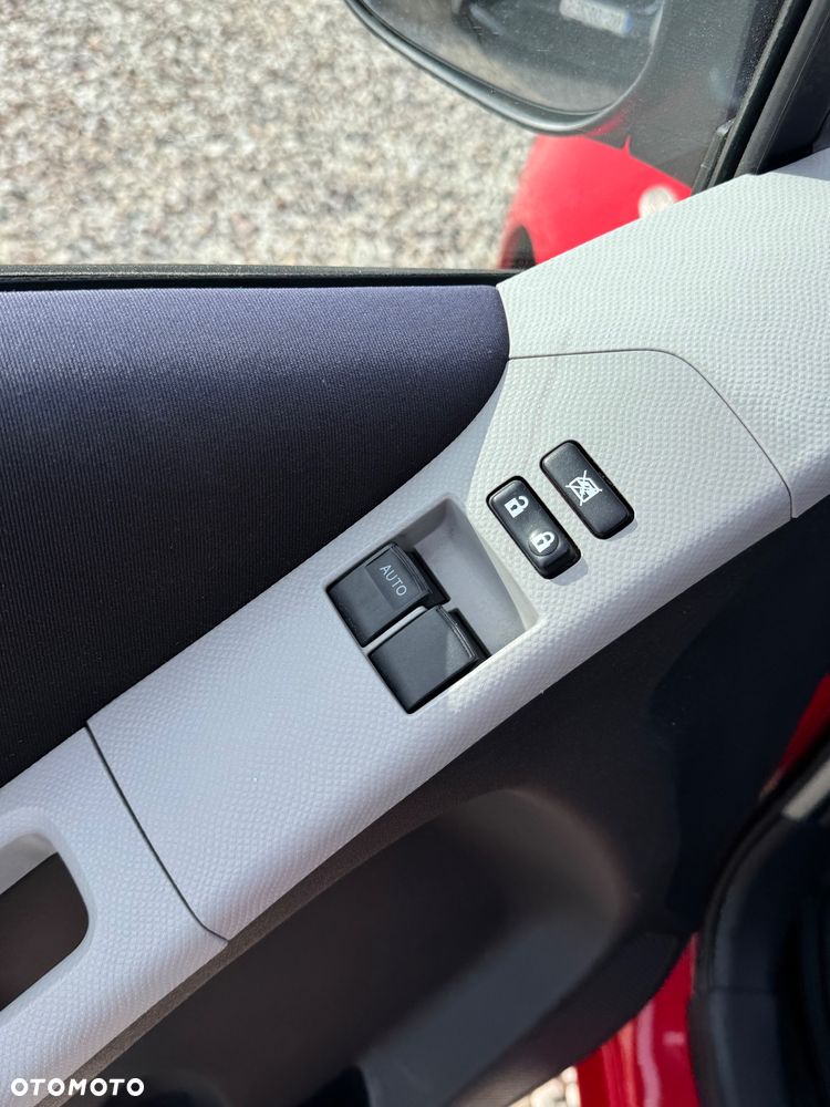 Toyota Yaris 1.33 Luna - 16