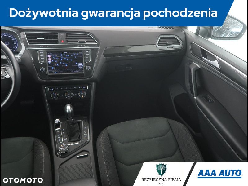 Volkswagen Tiguan - 9