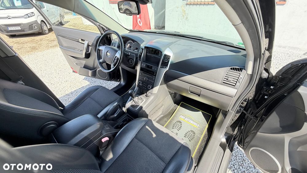 Chevrolet Captiva 2.4 4WD 7 Sitzer LT - 32
