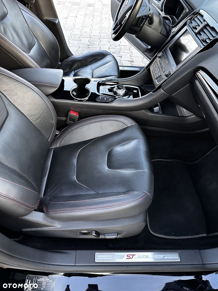 Ford Mondeo - 23