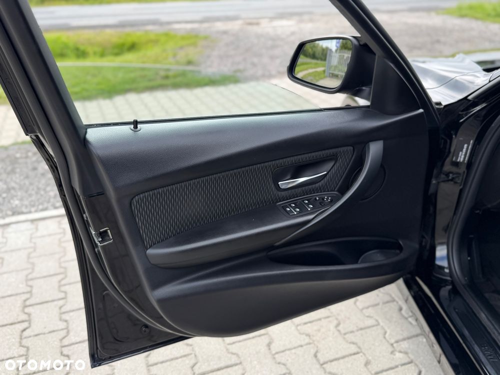 BMW Seria 3 - 15