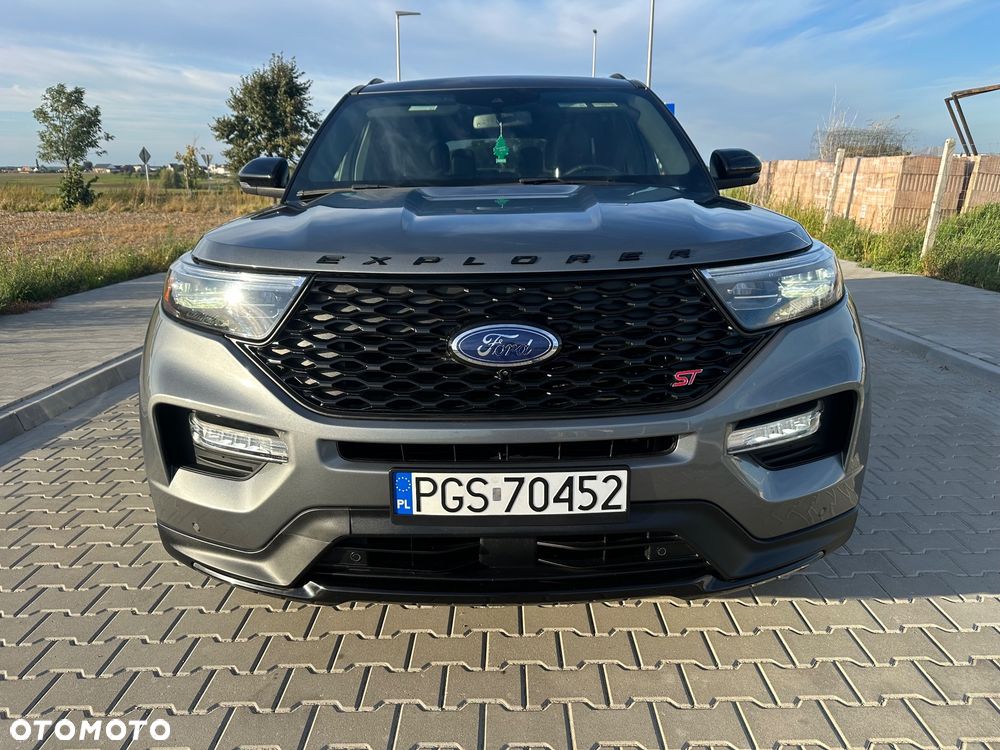 Ford Explorer - 11