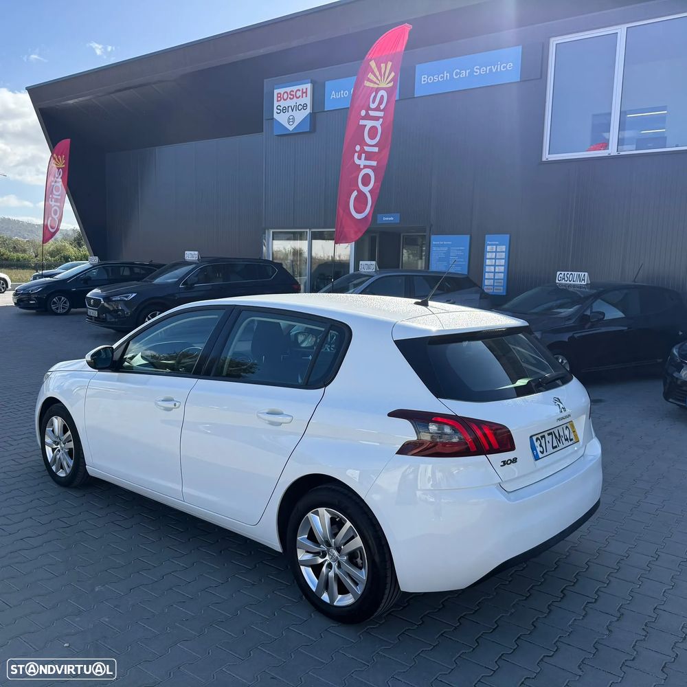 Peugeot 308 - 6
