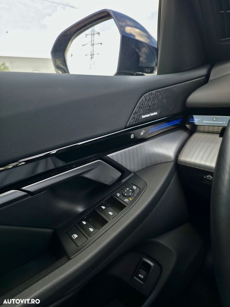 BMW Seria 5 520i AT MHEV - 28