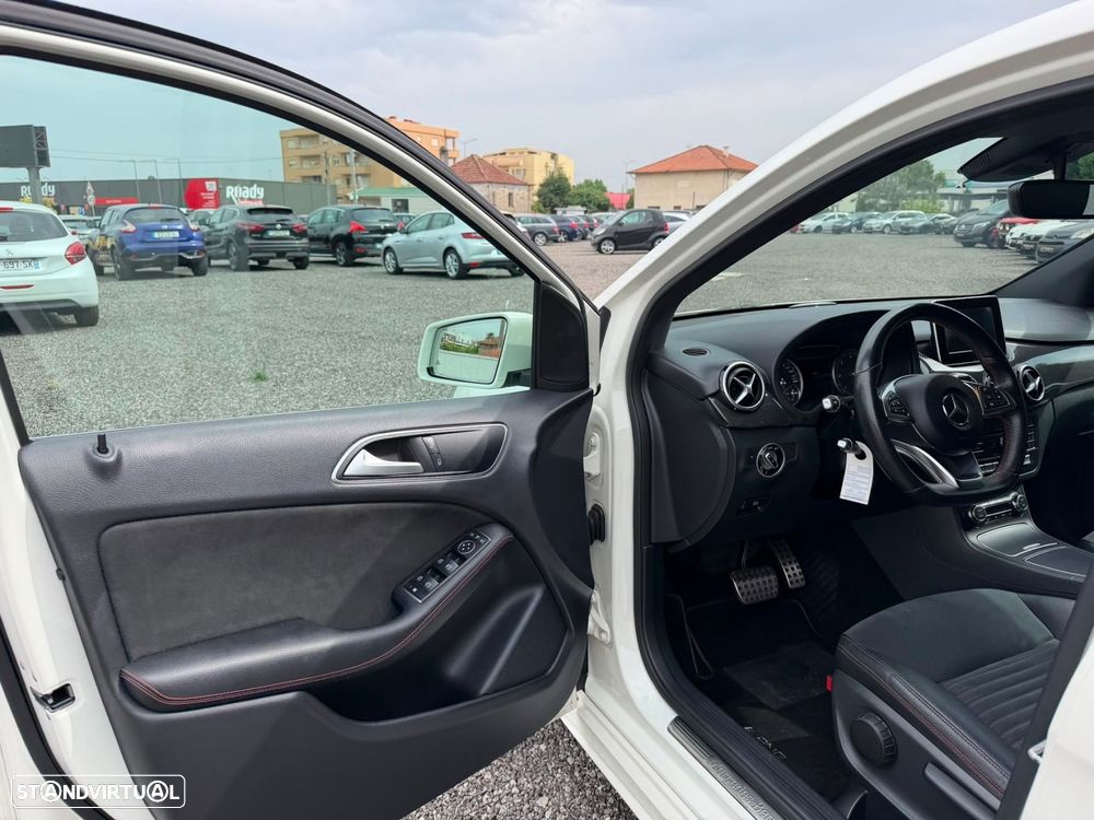 Mercedes-Benz B 220 d AMG Line - 15
