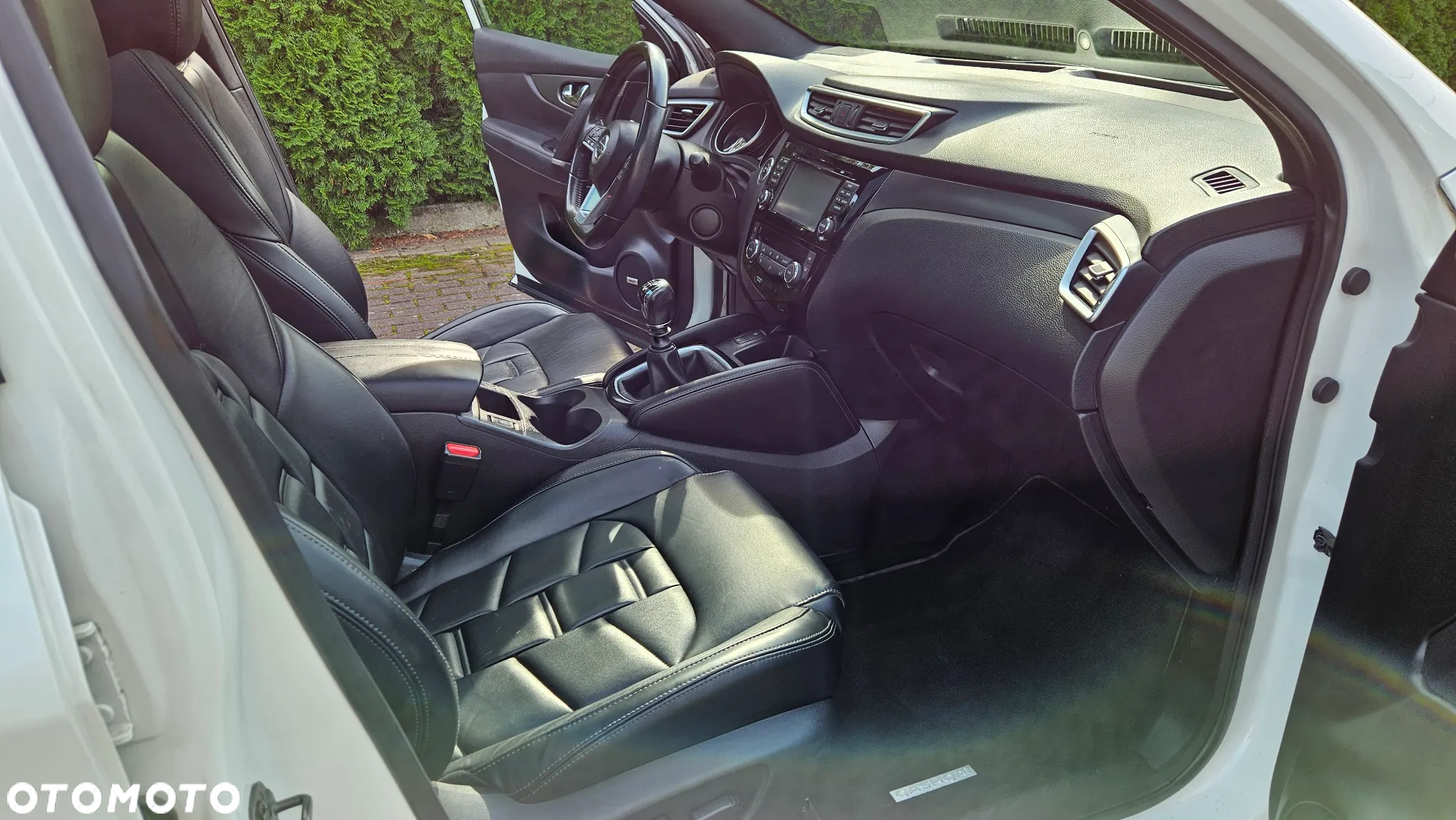 Nissan Qashqai 1.6 dCi ALL-MODE 4x4i TEKNA+ - 35