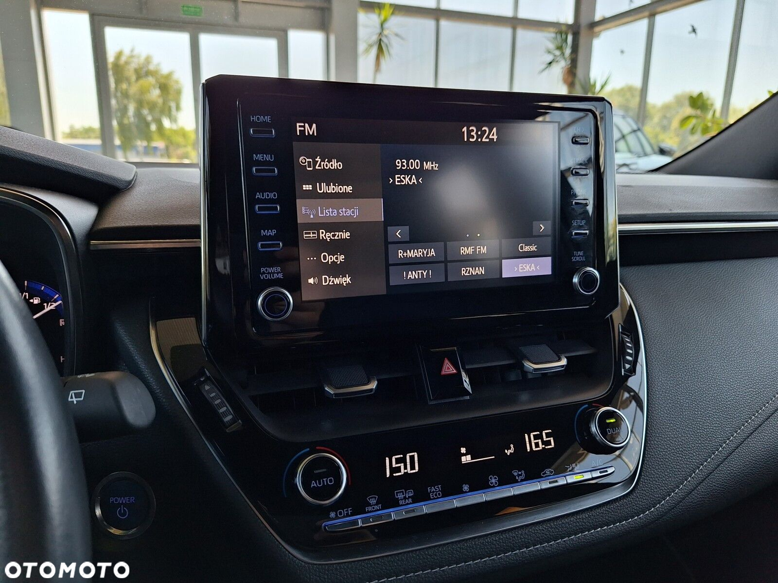 Toyota Corolla 2.0 Hybrid Comfort - 33