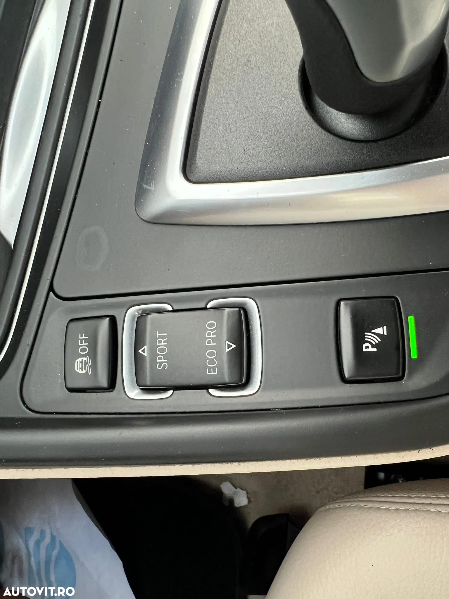 BMW Seria 3 320d DPF Touring Aut. - 26