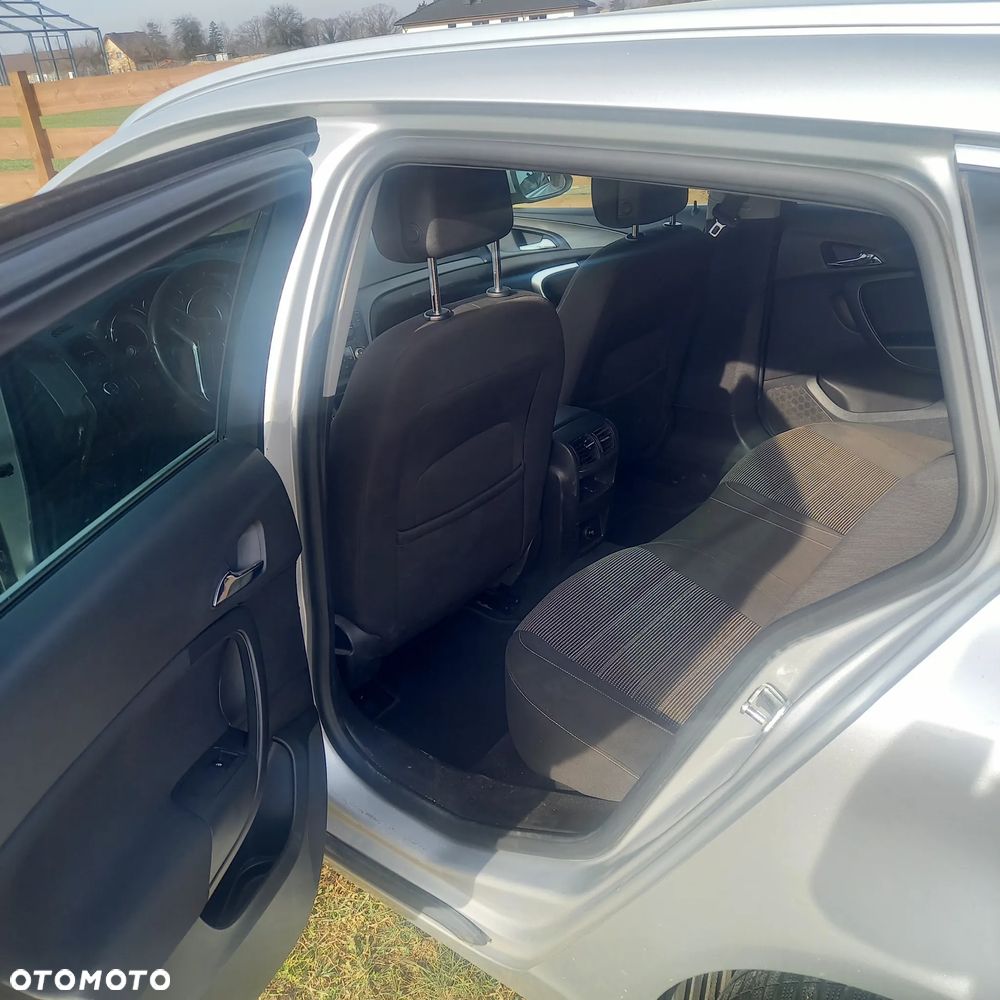 Opel Insignia - 12