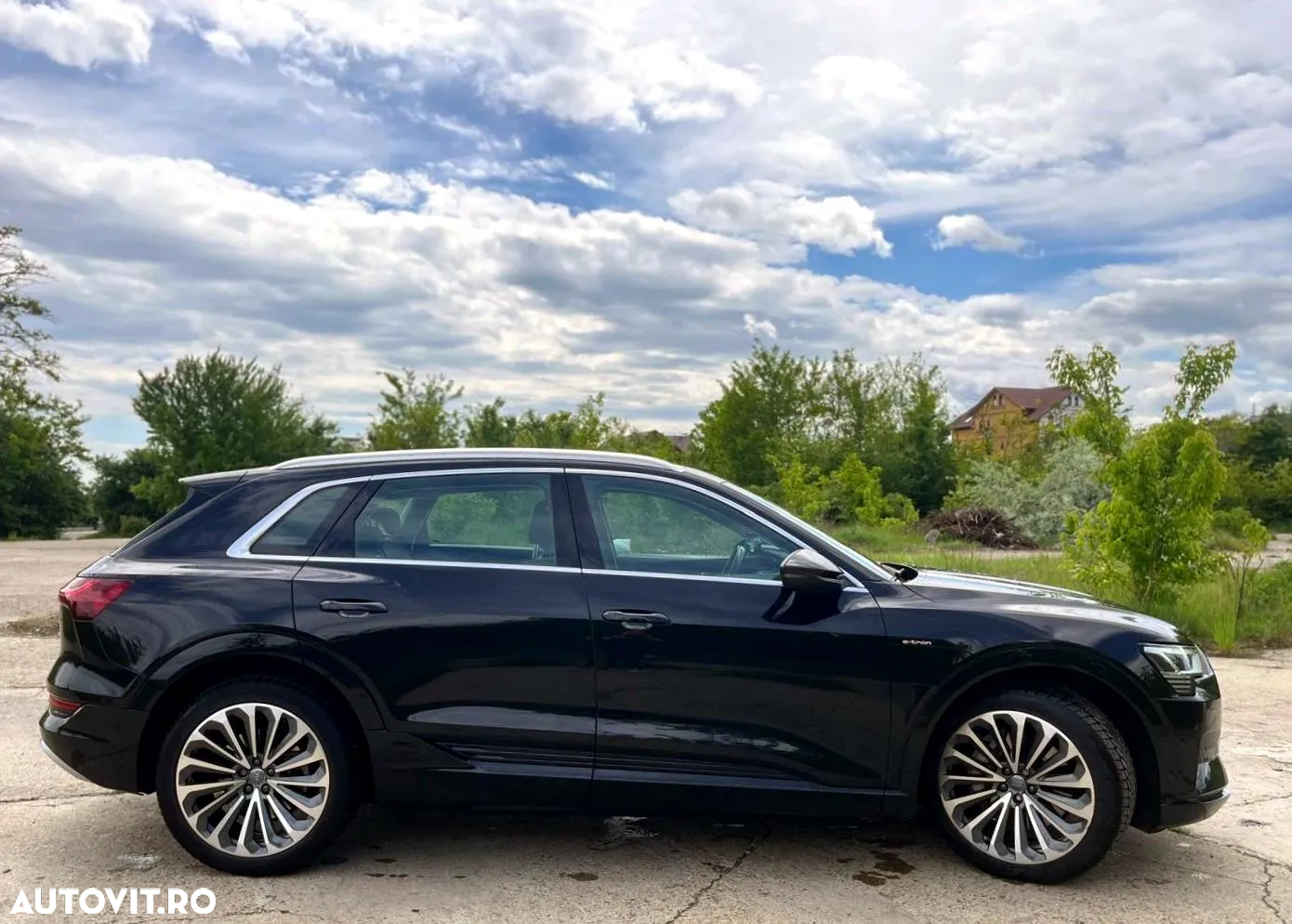 Audi e-tron 50 quattro - 8
