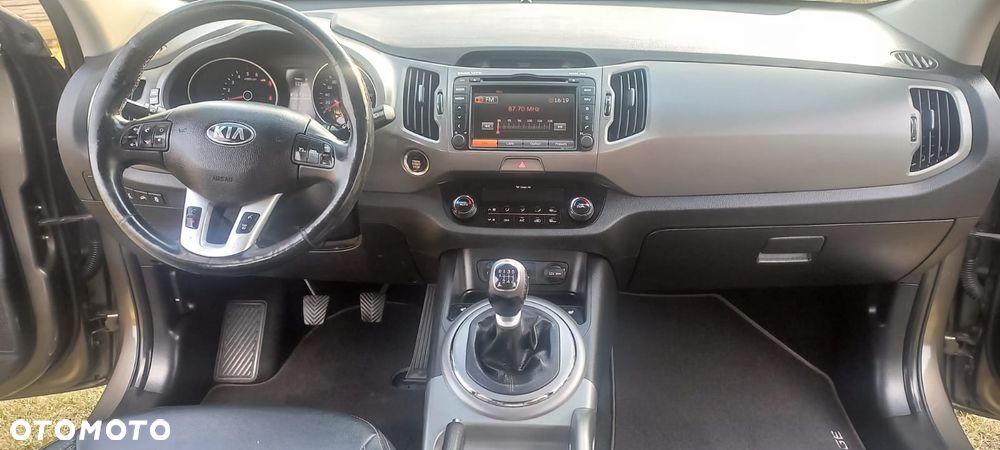 Kia Sportage 2,0 CRDI AWD Spirit - 22