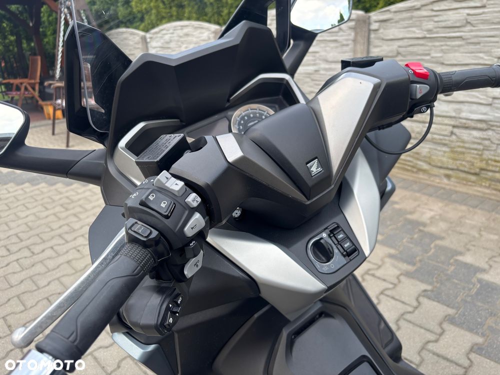 Honda NSS - 13