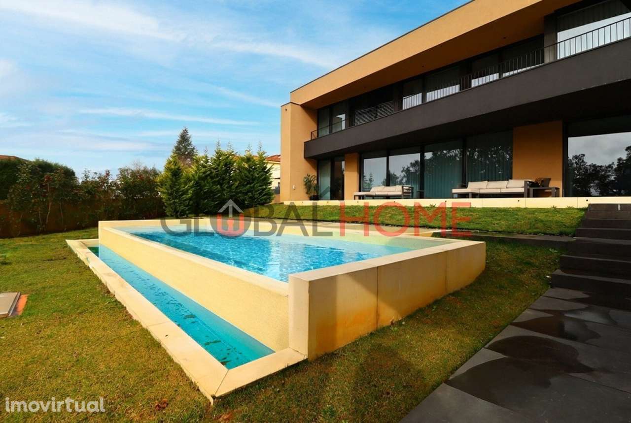 Moradia T5 com piscina na Quinta das Luzes - Grande imagem: 2/60