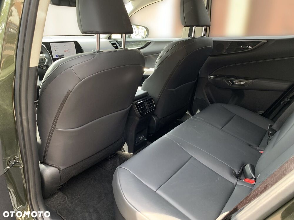 Lexus NX 350h Business AWD - 12