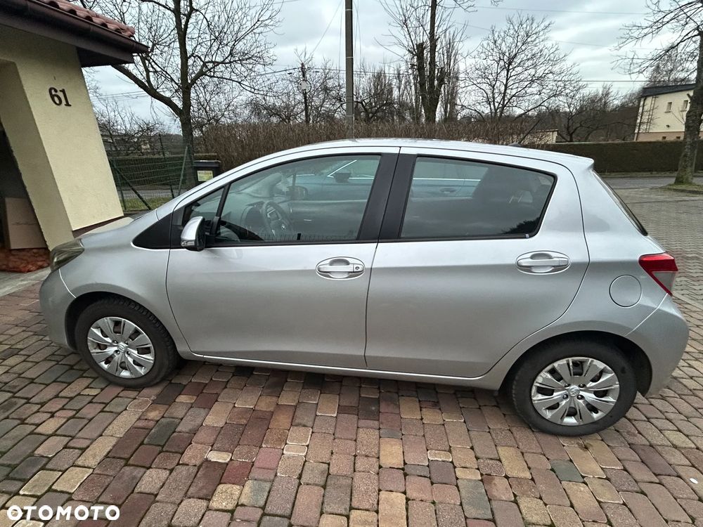 Toyota Yaris 1.0 Terra - 6