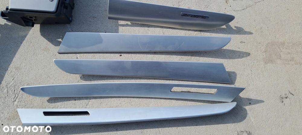 Listwy Dekory Drzwi Aluminium Quattro Pamięć Audi A6 C6 - 6