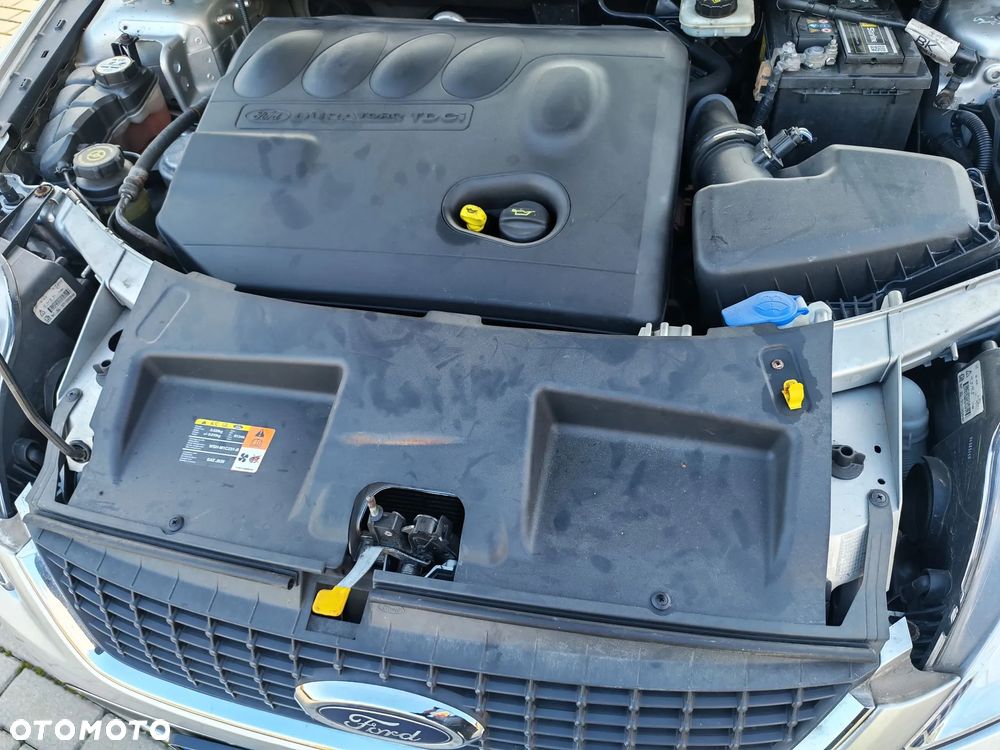 Ford Mondeo - 19