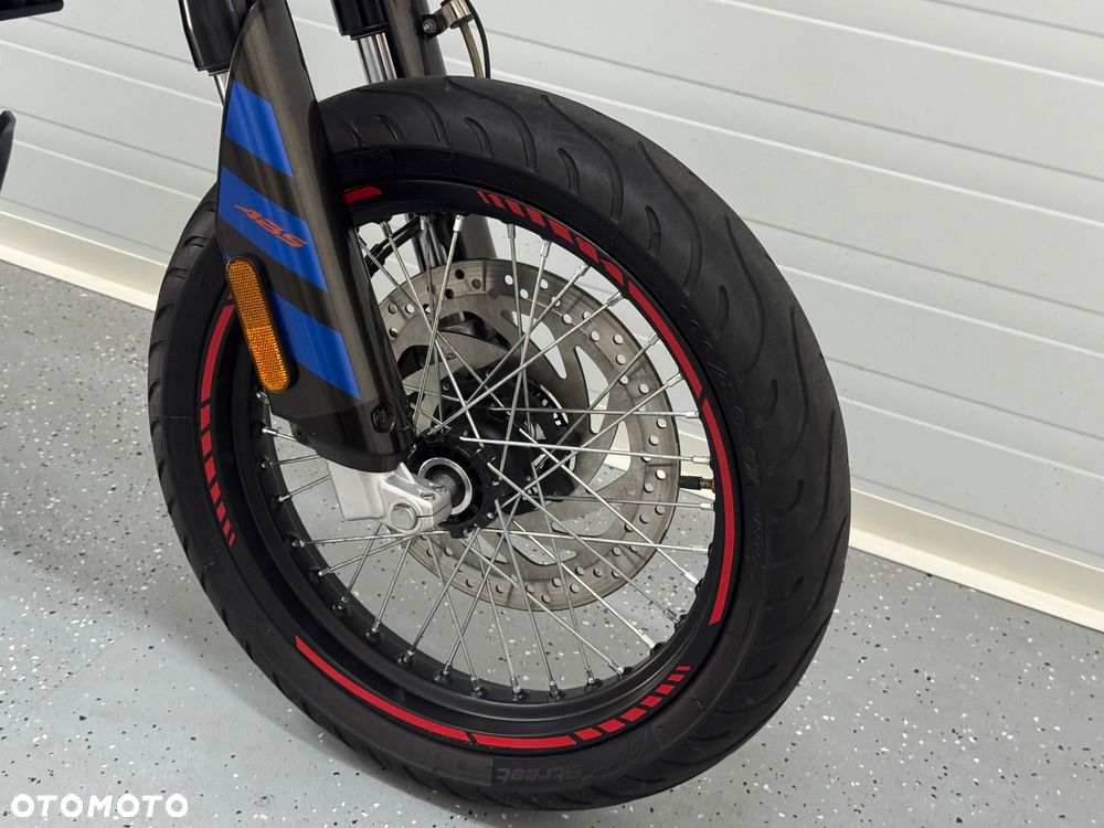 Aprilia SX - 10