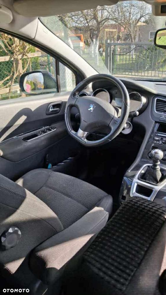 Peugeot 5008 1.6 THP Active 7os - 4