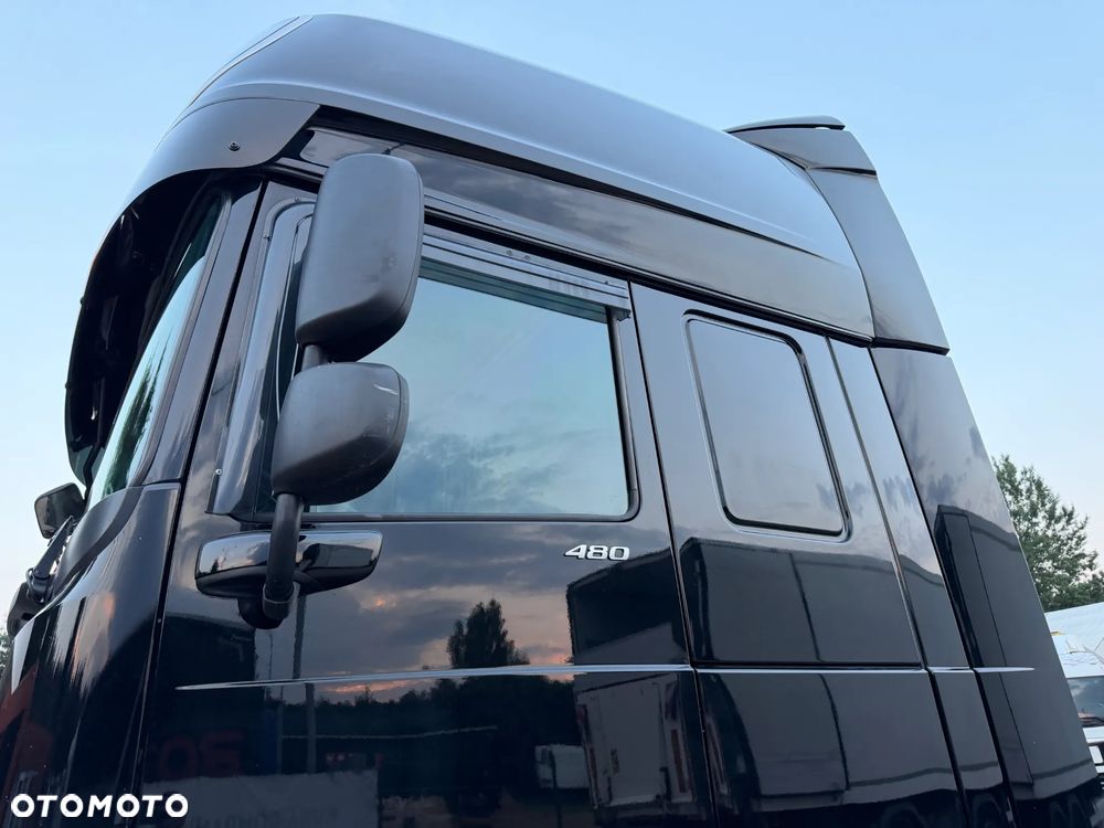 DAF XF 106 480 / MEGA LOW DECK / 2 SZTUKI / KLIMA POSTOJOWA / 702 TYS. KM PRZEBIEGU / NOWY TACHOGRAF / NAJWYŻSZA KABINA SUPER SPACE CAB / LODÓWKA / 2018 ROK !! - 6