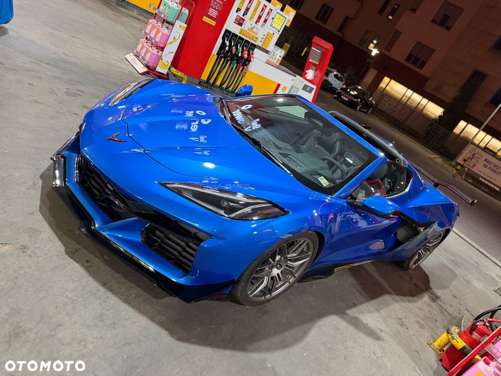 Chevrolet Corvette - 34