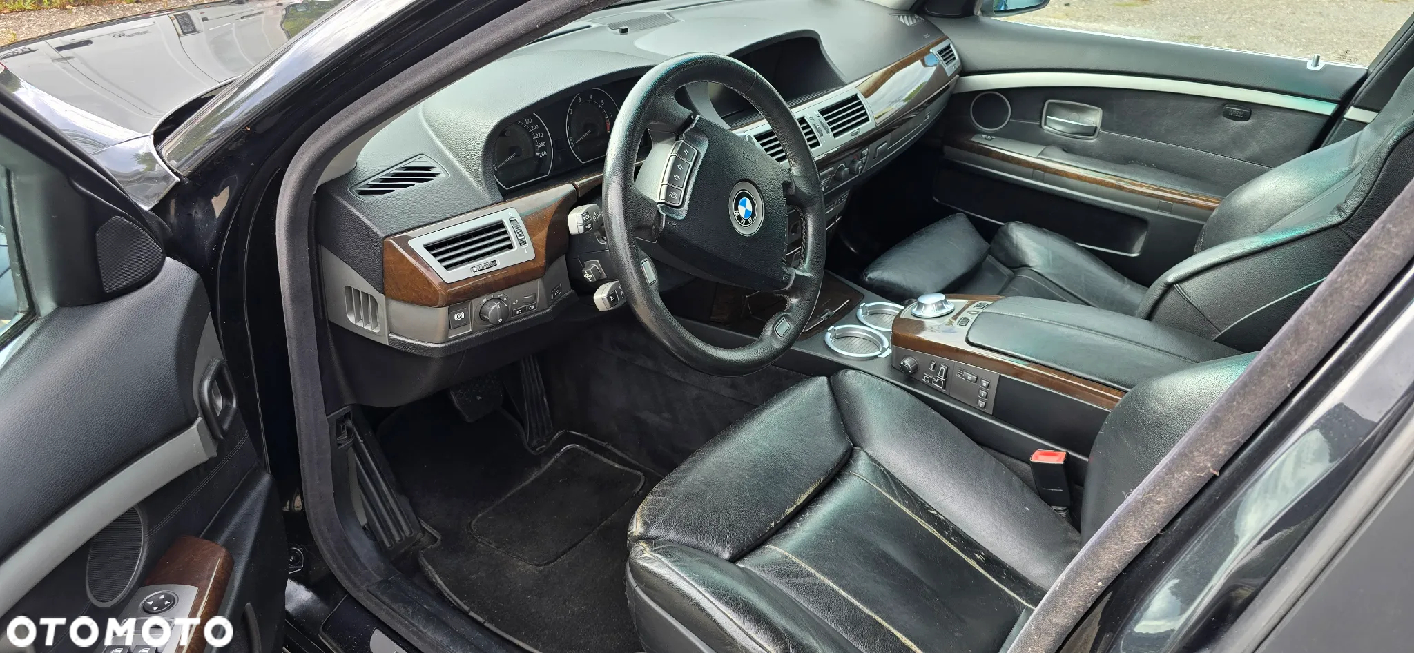 BMW Seria 7 735i - 9