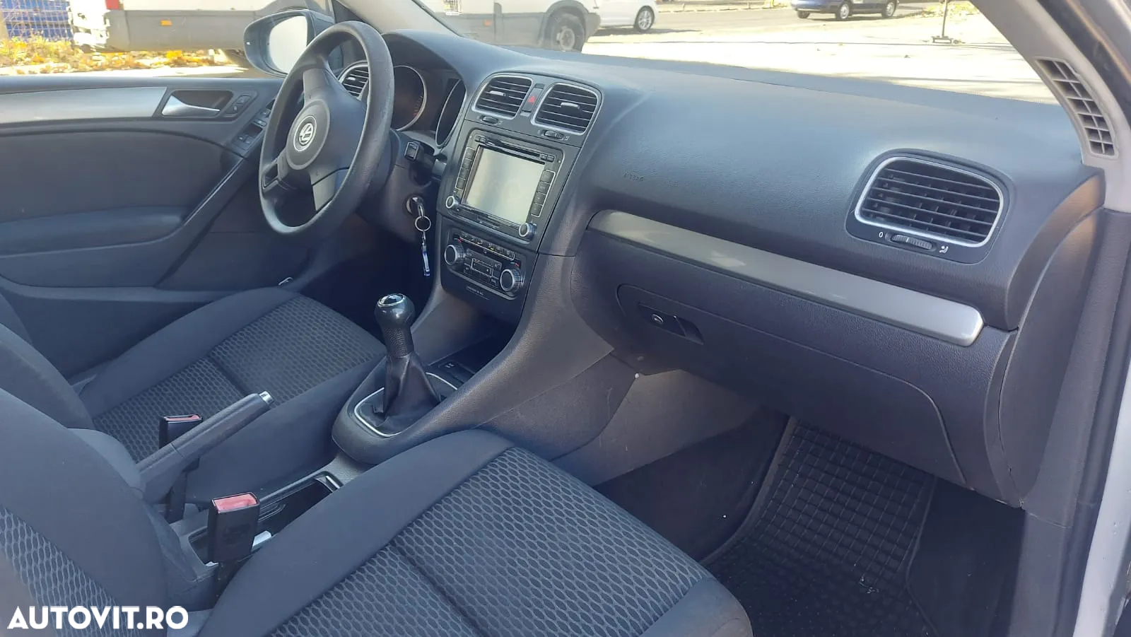 Volkswagen Golf - 8