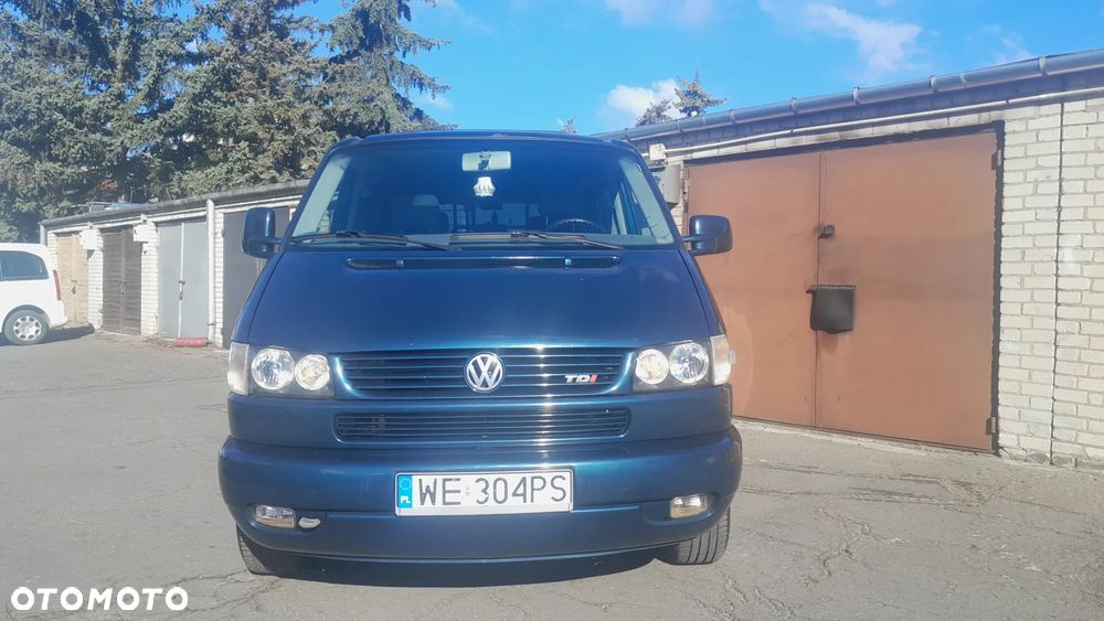 Volkswagen Multivan - 7
