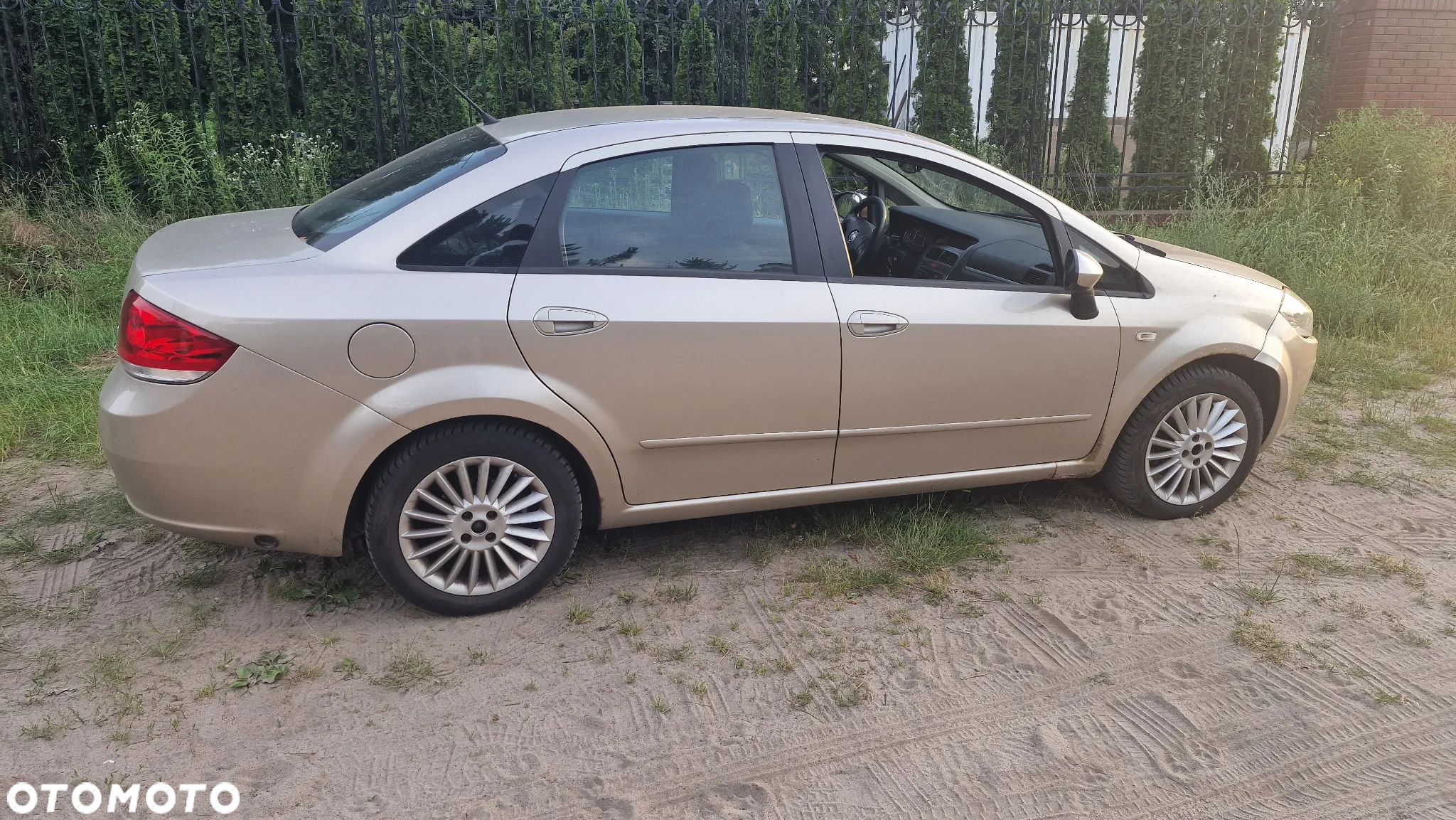 Fiat Linea 1.4 T-Jet 16V Dynamic - 6