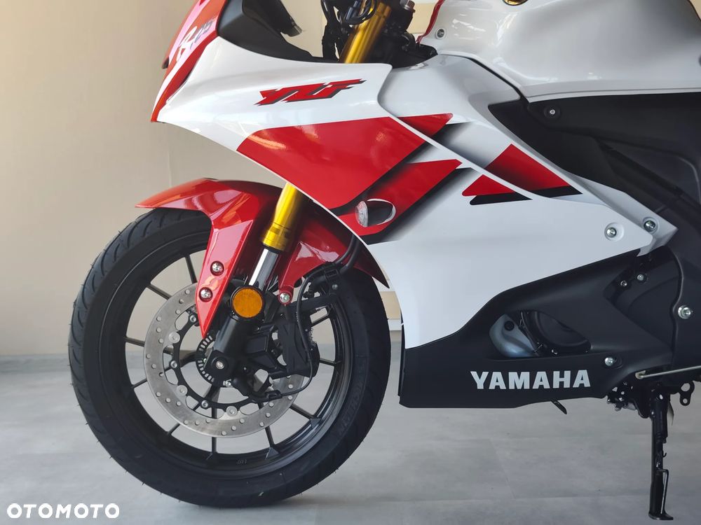 Yamaha YZF - 6