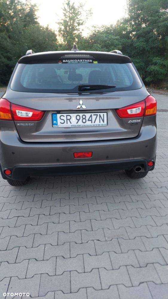 Mitsubishi ASX - 8