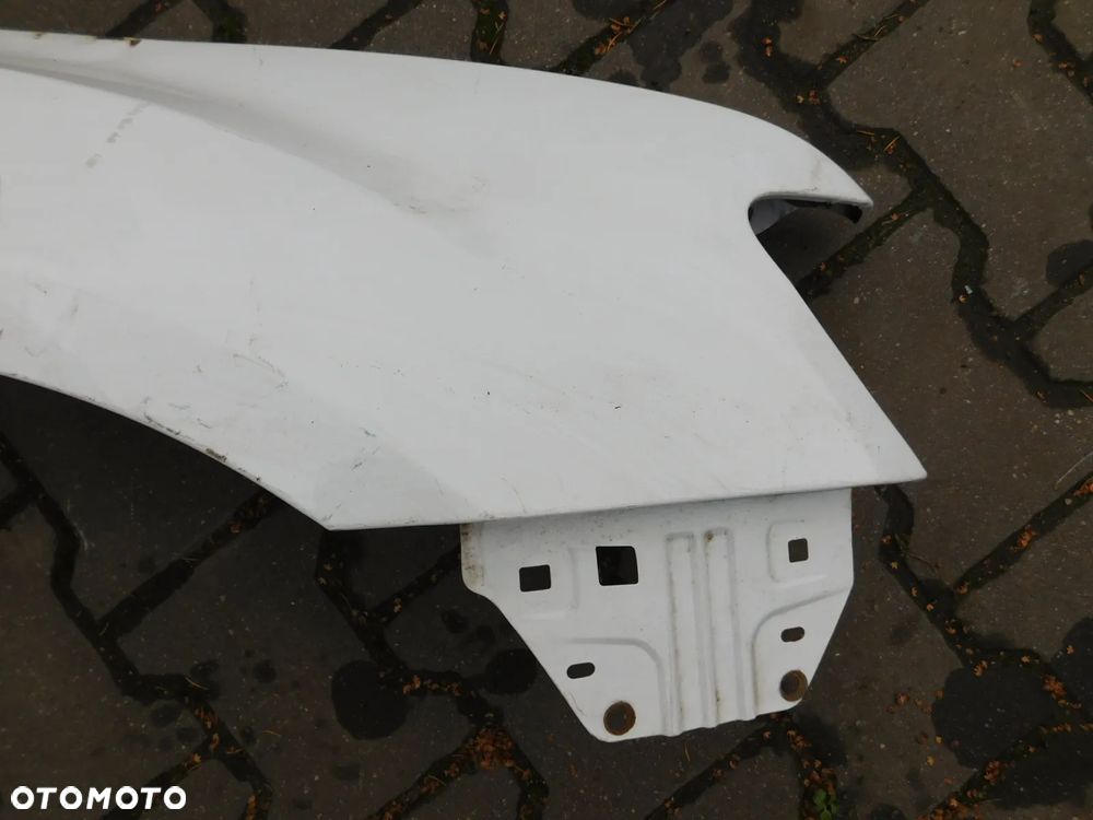 błotnik prawy przód CHRYSLER 300S LANCIA THEMA - 7