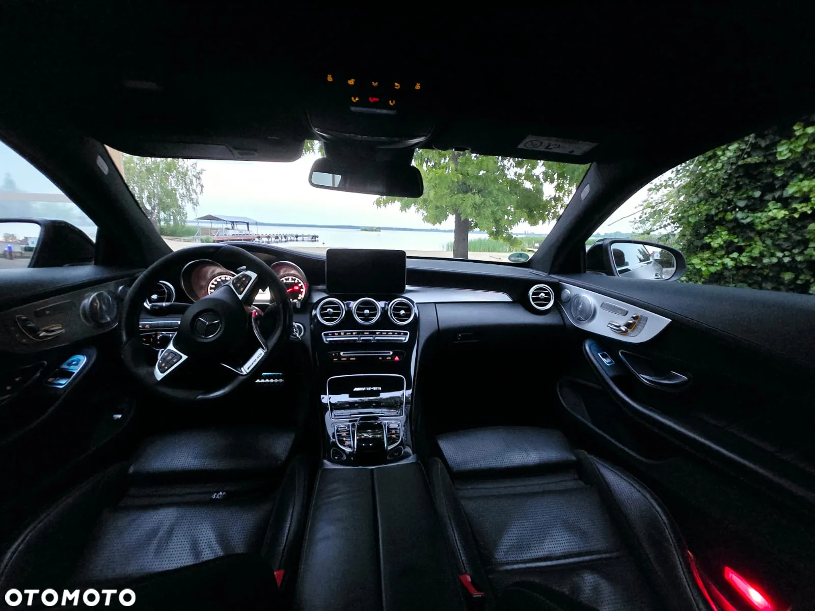 Mercedes-Benz Klasa C AMG 63 - 15