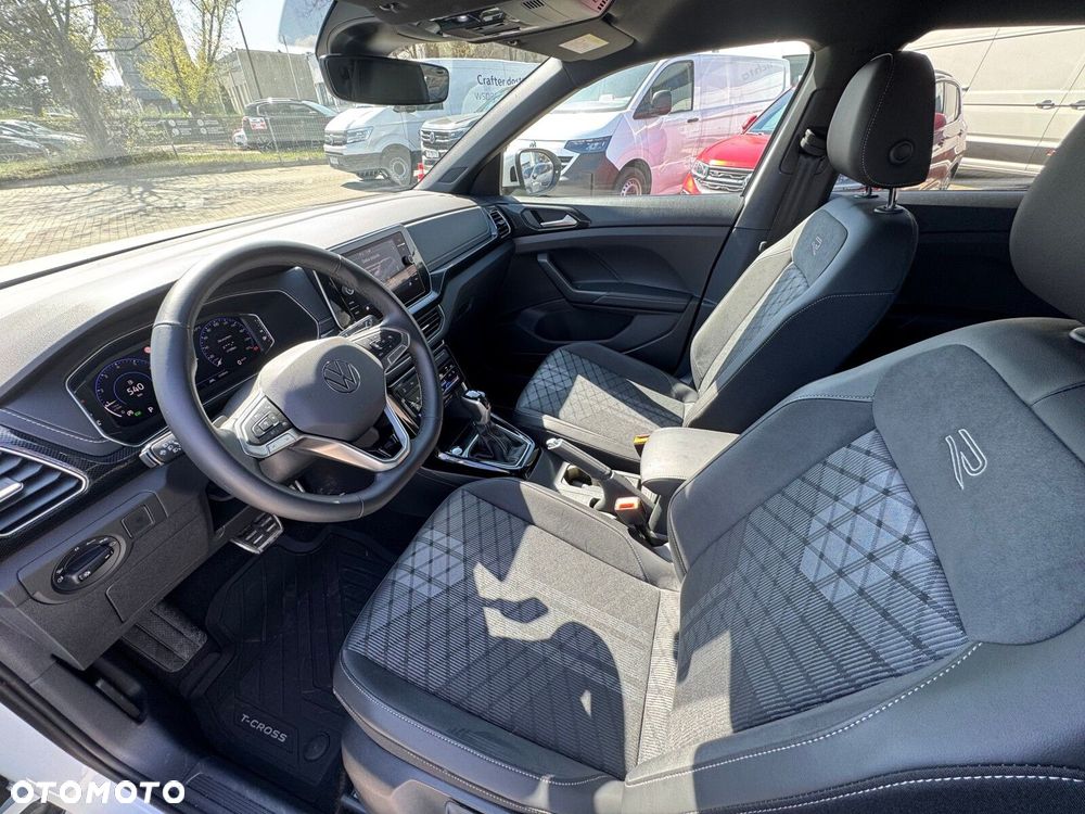 Volkswagen T-Cross 1.5 TSI ACT R-Line Plus DSG - 17