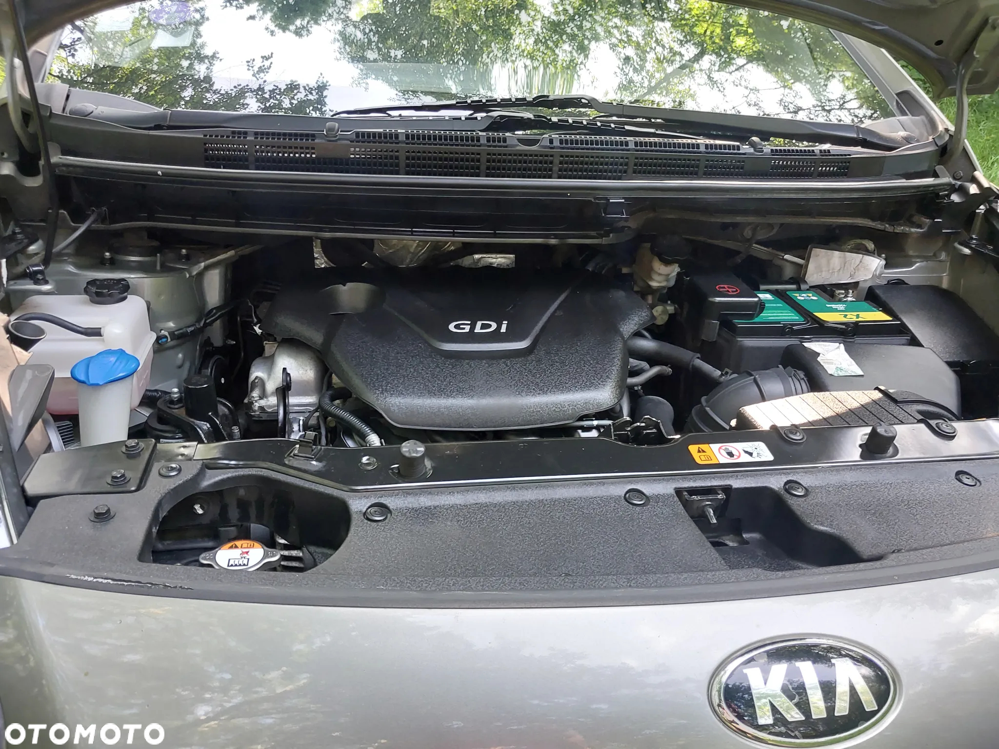Kia Carens - 25