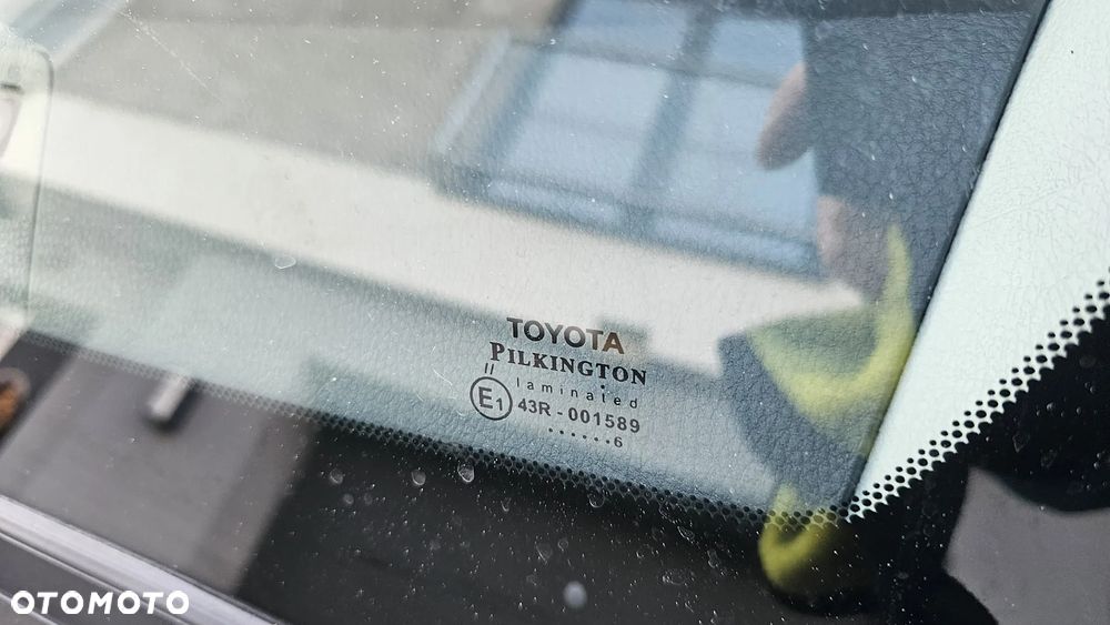 Toyota Yaris - 16