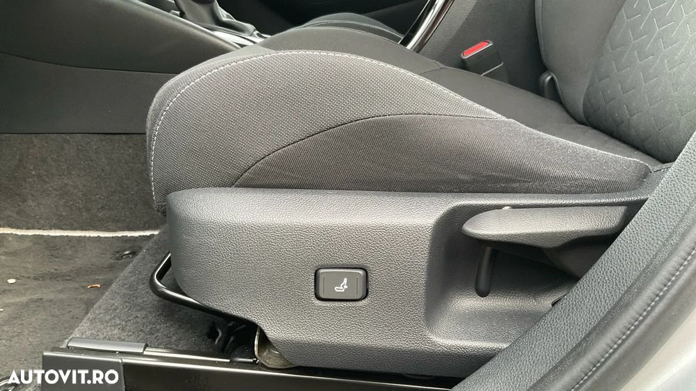 Toyota Corolla 1.8 HSD Dynamic - 17