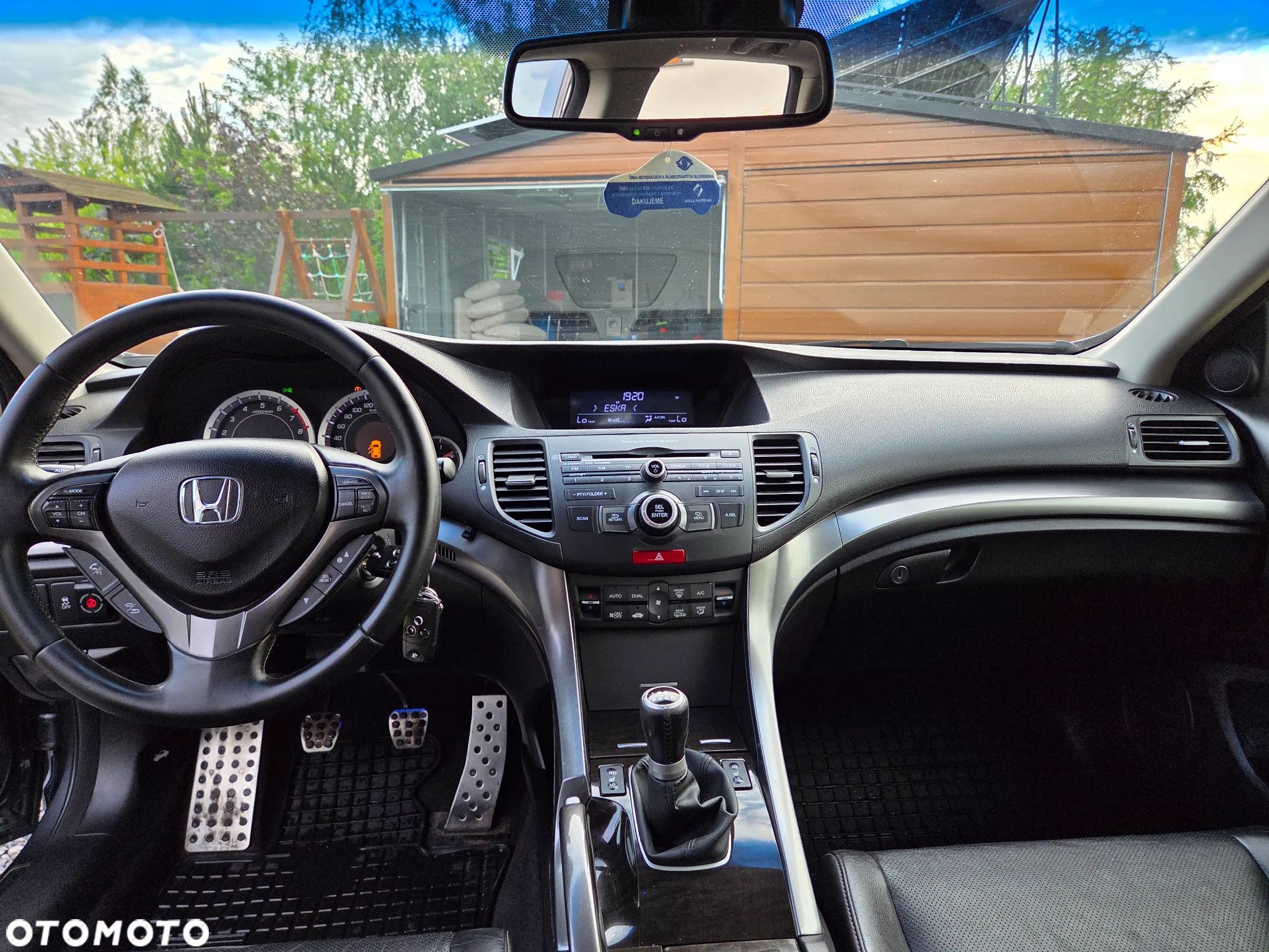 Honda Accord 2.0 Executive - 17