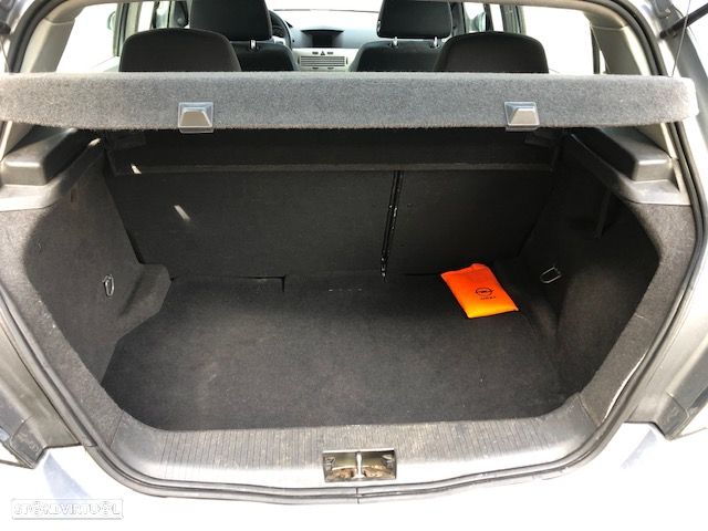 Opel Astra 1.4 Enjoy - 11