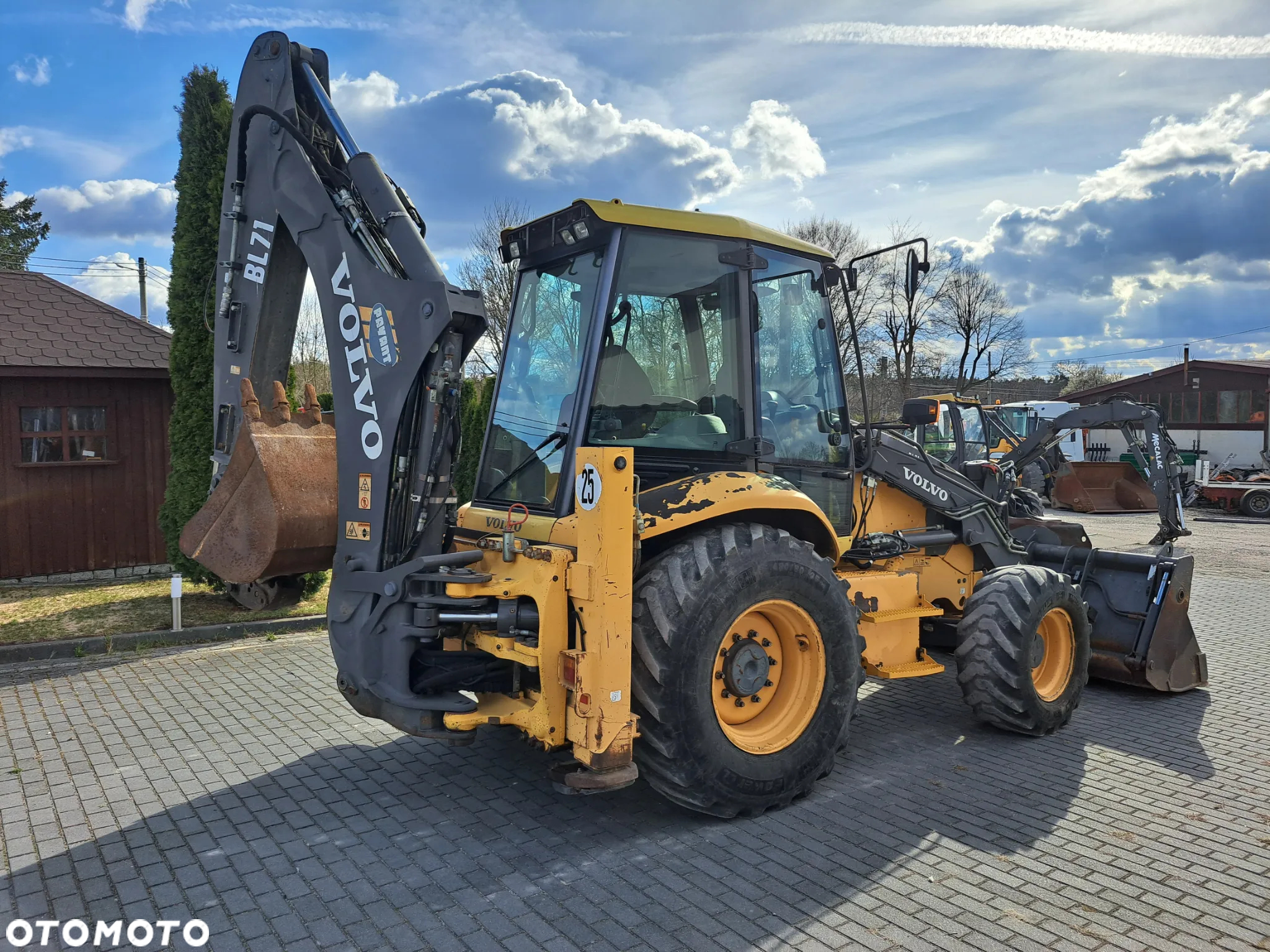 Volvo BL71 - 5