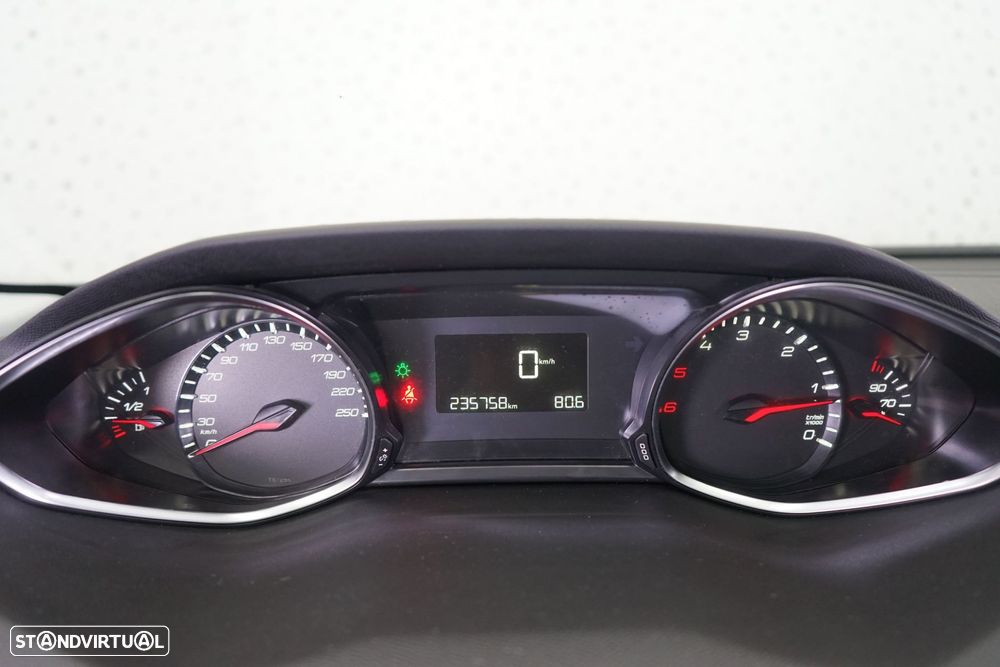 Peugeot 308 SW 1.6 BlueHDi Allure - 26