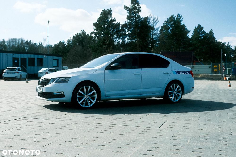 Skoda Octavia 1.5 TSI ACT Style DSG - 3