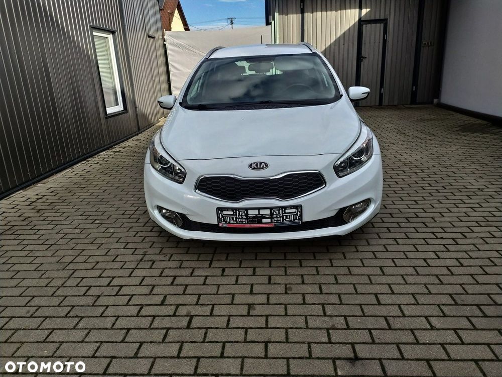 Kia Ceed 1.6 GDI DCT Platinum Edition - 10