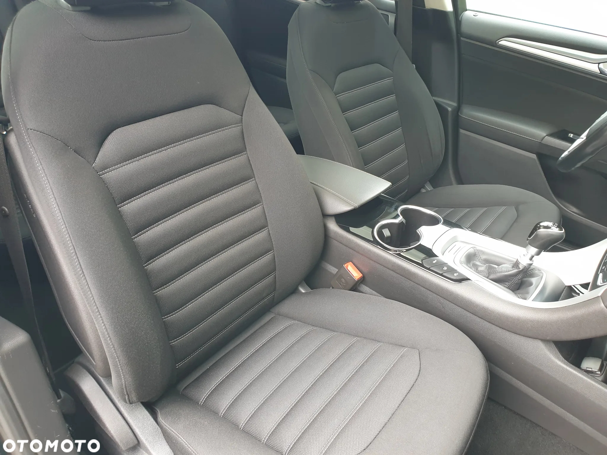 Ford Mondeo - 16