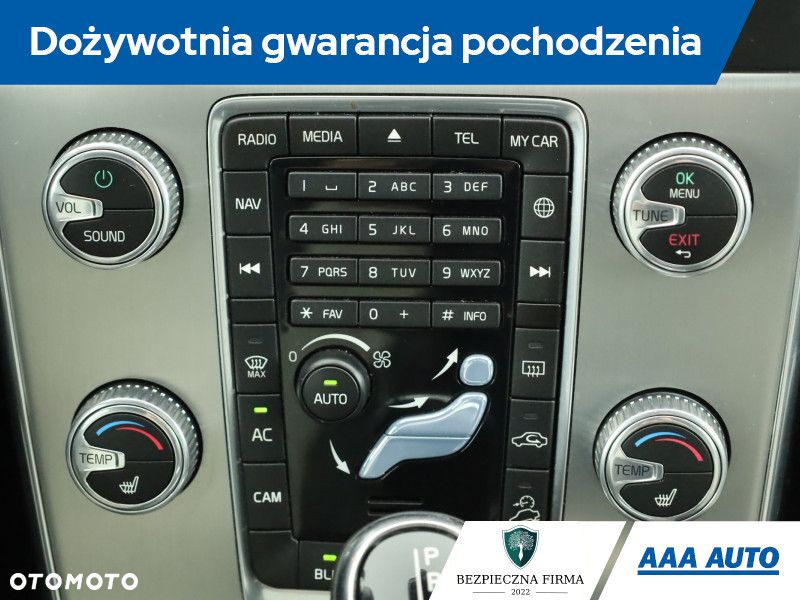 Volvo V60 Cross Country - 11
